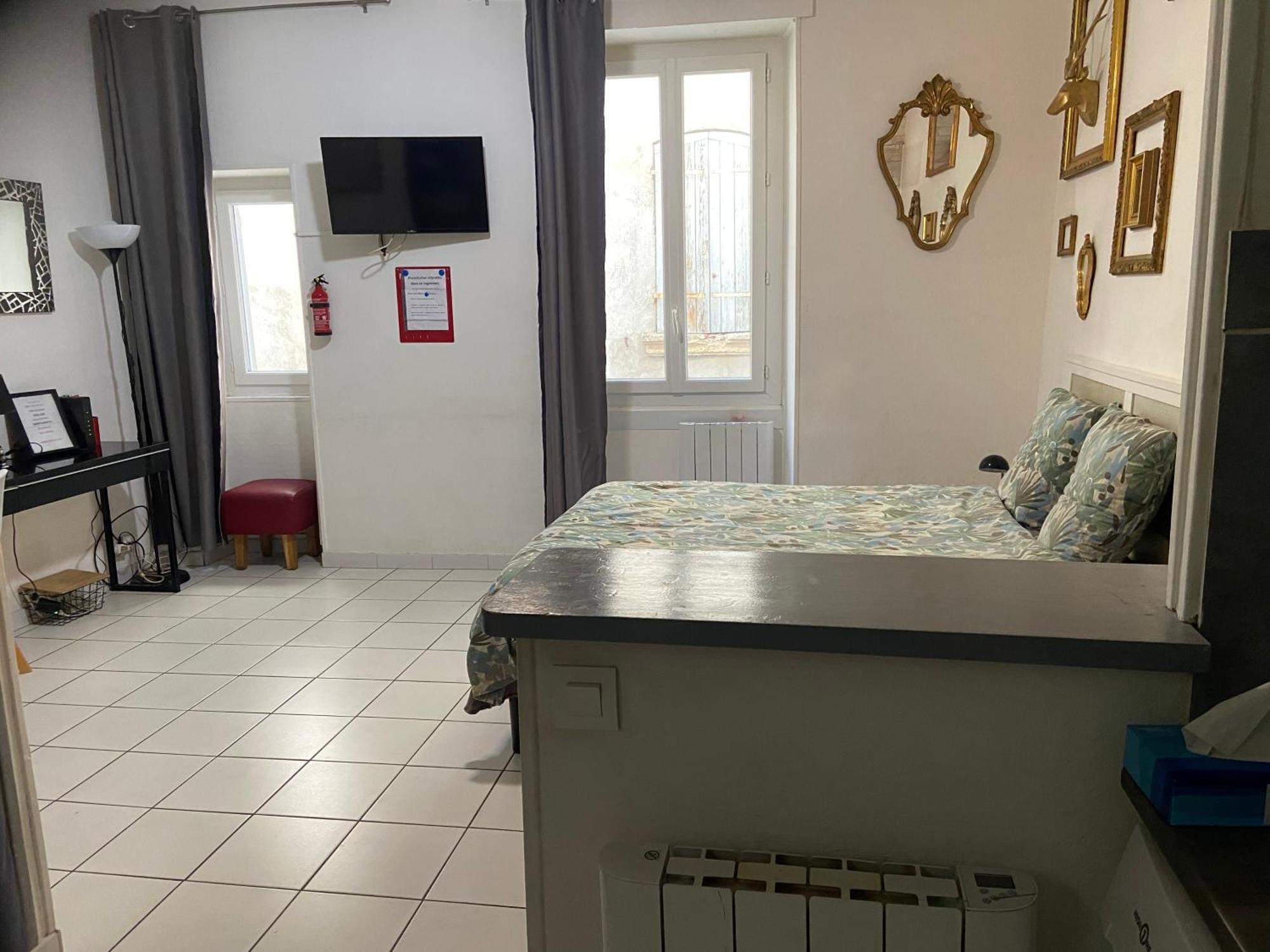 Studio Triangle Arene Gare Maison Carree Placette Ним Экстерьер фото