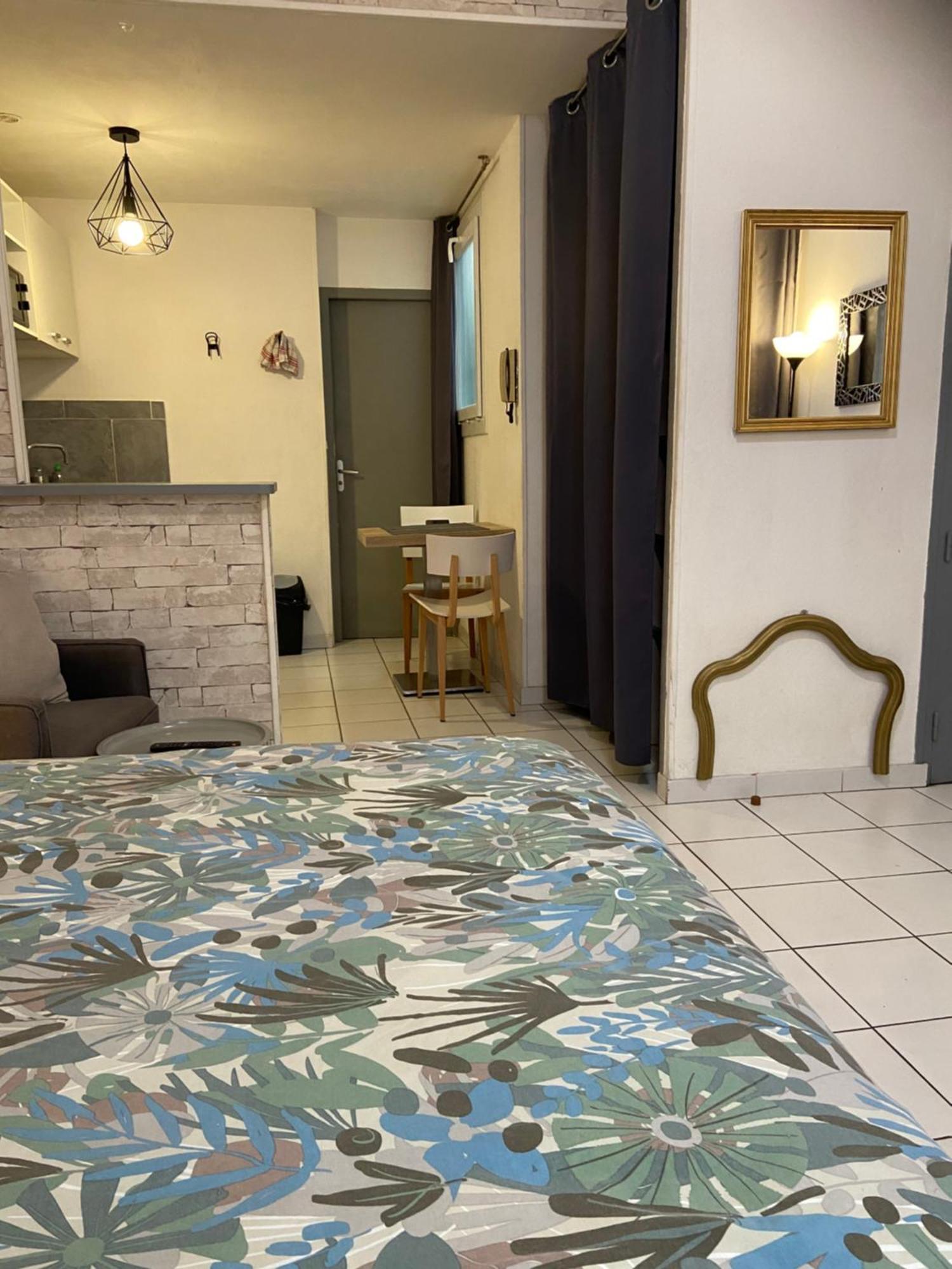 Studio Triangle Arene Gare Maison Carree Placette Ним Экстерьер фото